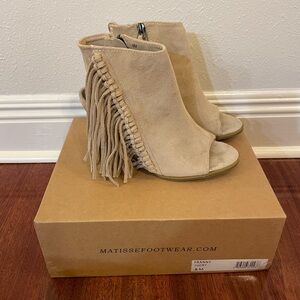 Women’s fringe peep toe bootie